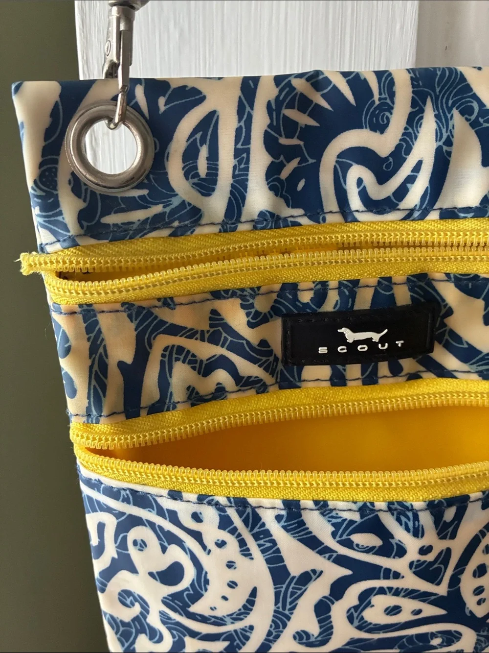 Scout compact crossbody